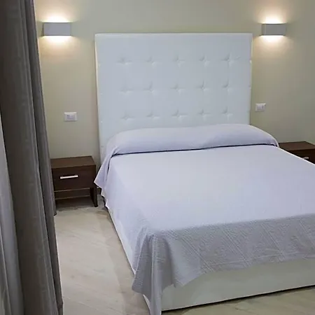 Venustas Hotel 3*