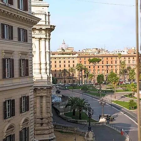 Venustas 3* Roma
