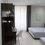 Venustas מלון 3*